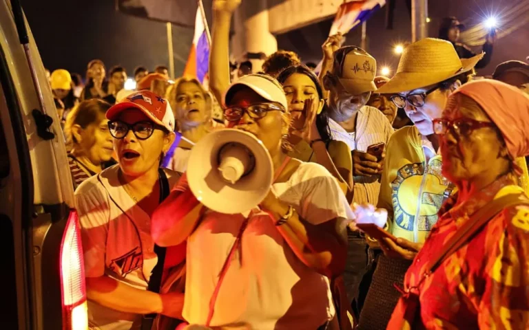Protesta contra Ley de Minería